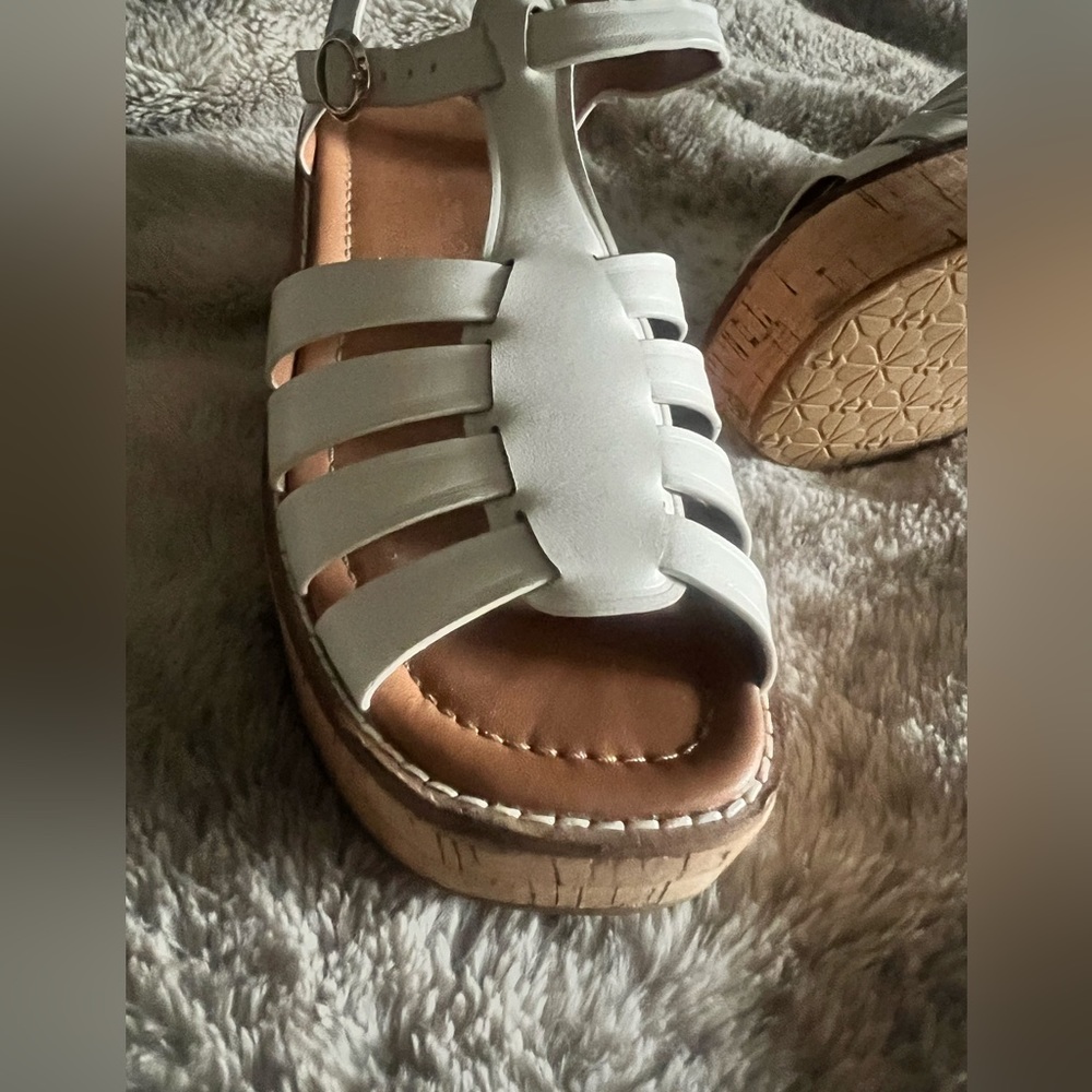 Kate Spade Platforms - Picture 15 of 16